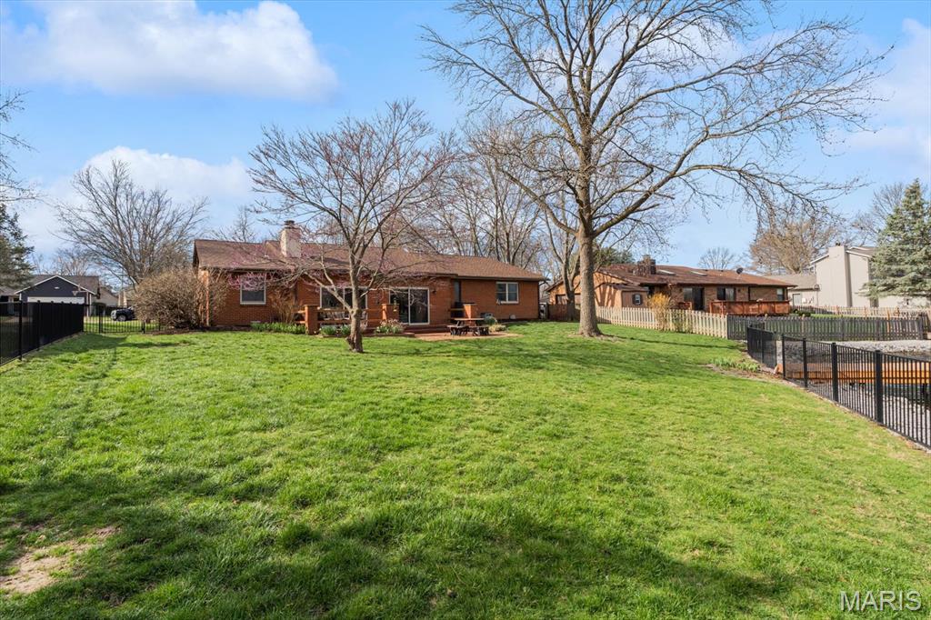 218 Evergreen Drive O'Fallon, IL 62269 - Photo 9 of 53