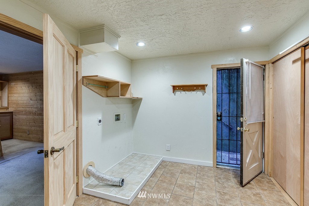 3340 That-A-Way Road Northwest Bremerton, WA 98312 - Photo 15 of 22 Gallery Image 15