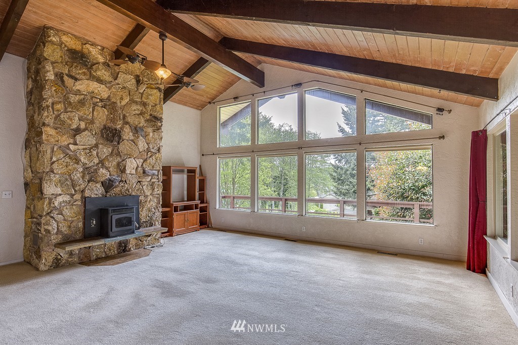3340 That-A-Way Road Northwest Bremerton, WA 98312 - Photo 3 of 22 Gallery Image 3