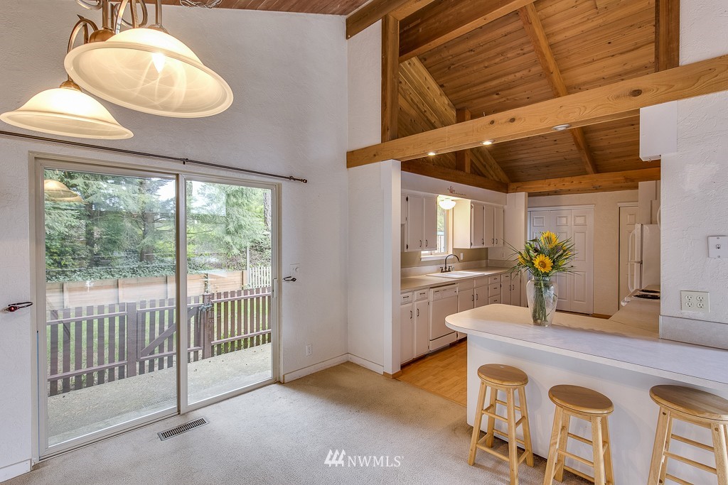 3340 That-A-Way Road Northwest Bremerton, WA 98312 - Photo 4 of 22 Gallery Image 4