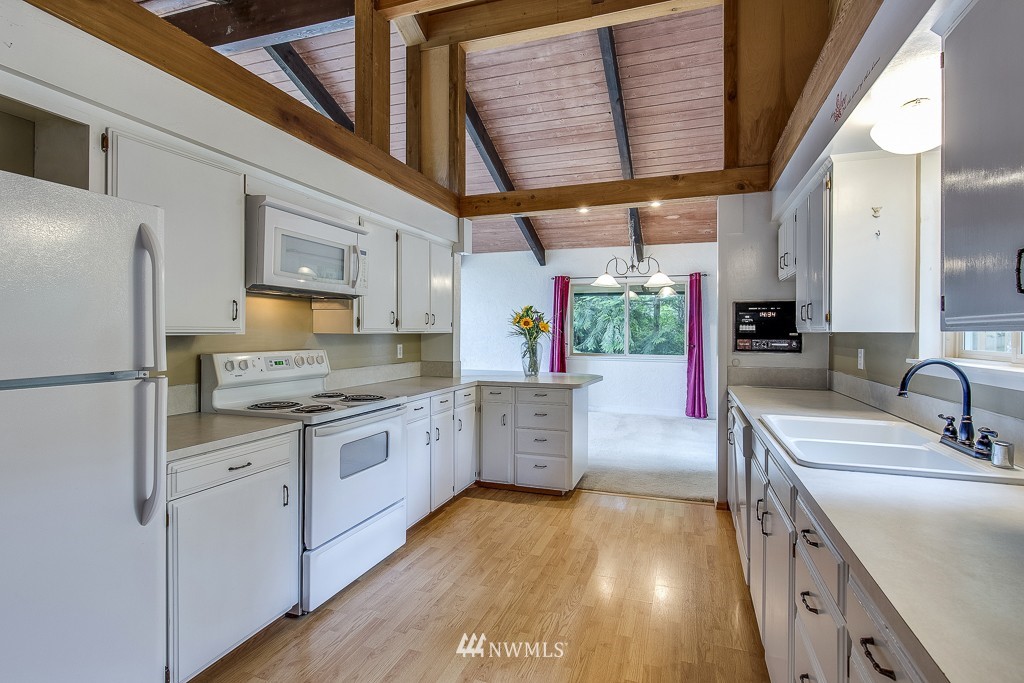 3340 That-A-Way Road Northwest Bremerton, WA 98312 - Photo 6 of 22 Gallery Image 6
