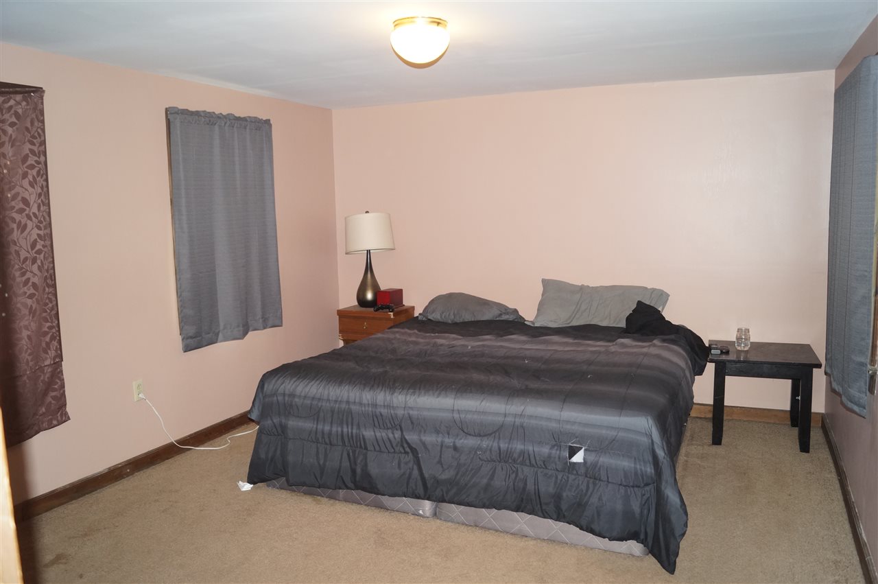 370 Chester Road Candia, NH 03034 - Photo 8 of 12