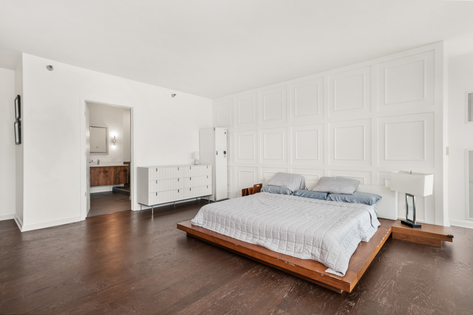 501 North Clinton Street, Unit 3203 Chicago, IL 60654 - Photo 21 of 40