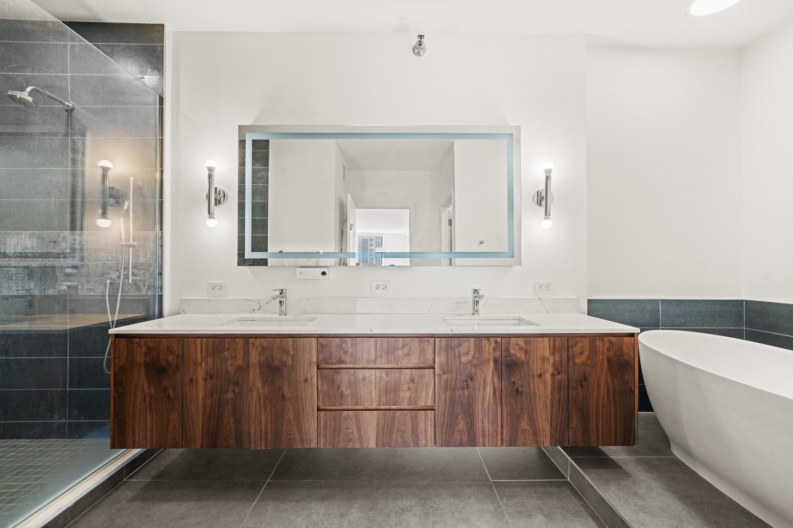 501 North Clinton Street, Unit 3203 Chicago, IL 60654 - Photo 22 of 40