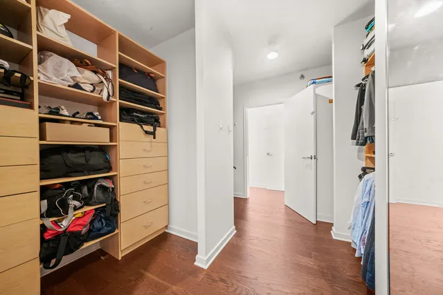 $999,999 | 501 North Clinton Street, Unit 3203, Chicago, IL 60654