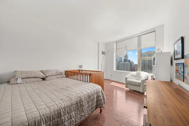 $999,999 | 501 North Clinton Street, Unit 3203, Chicago, IL 60654