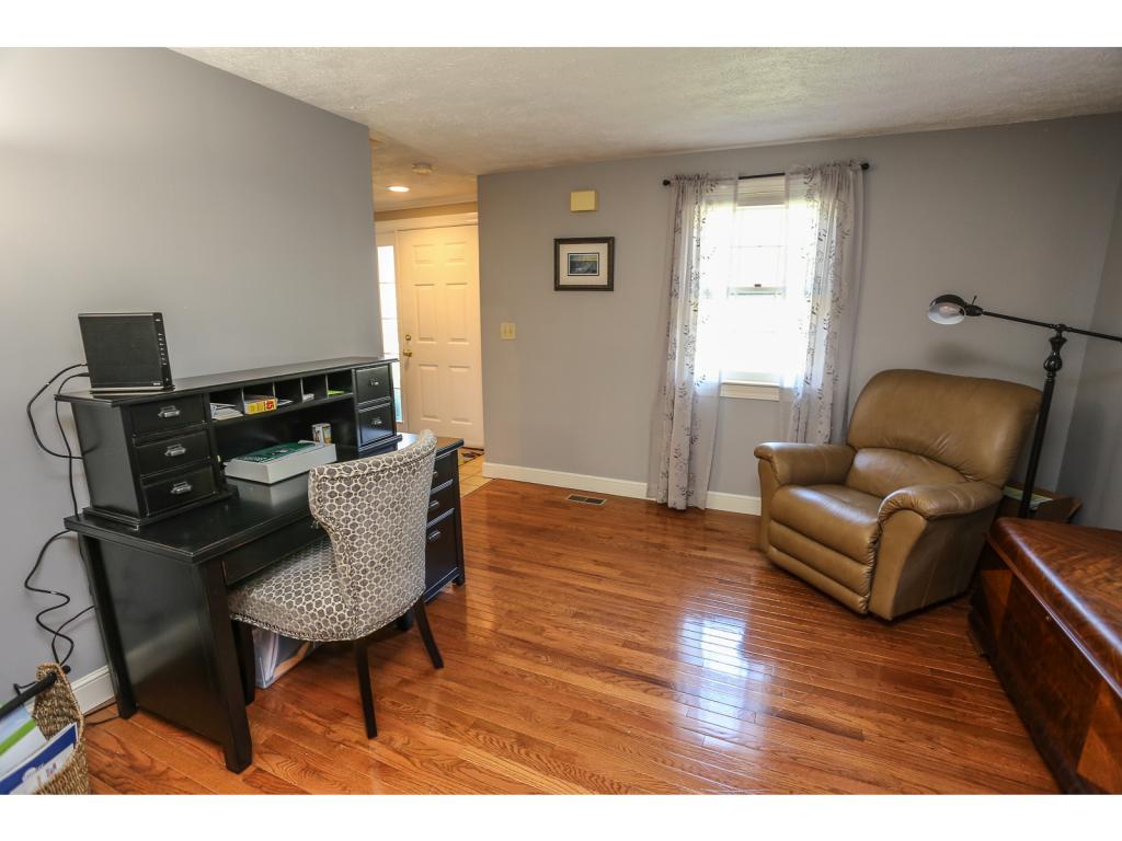 213 Winding Pond Road, Unit 213 Londonderry, NH 03053 - Photo 12 of 29 Gallery Image 12