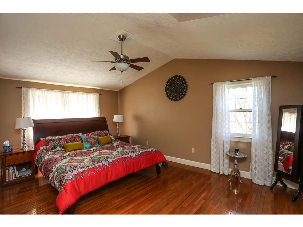 213 Winding Pond Road, Unit 213 Londonderry, NH 03053 - Photo 18 of 29 Gallery Image 18