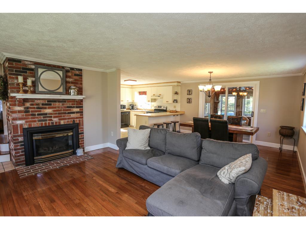 213 Winding Pond Road, Unit 213 Londonderry, NH 03053 - Photo 3 of 29 Gallery Image 3