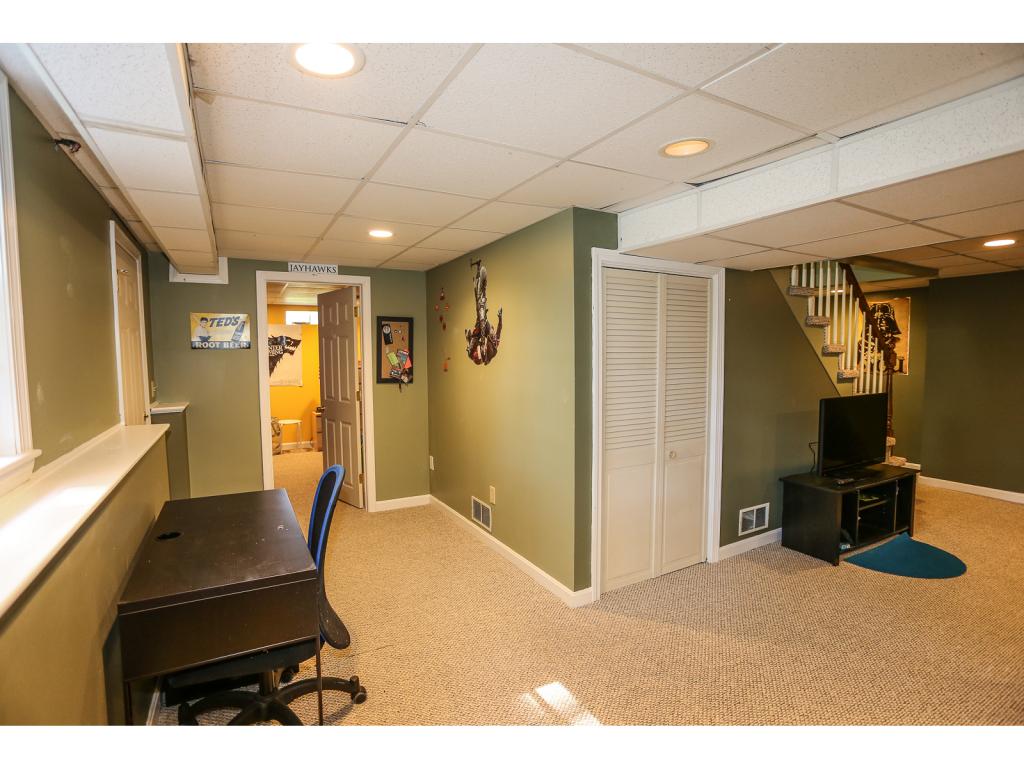 213 Winding Pond Road, Unit 213 Londonderry, NH 03053 - Photo 26 of 29 Gallery Image 26