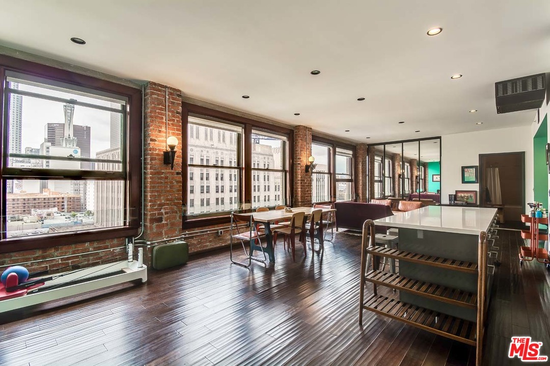 460 South Spring Street, Unit 1105 Los Angeles, CA 90013 - Photo 17 of 34 Gallery Image 17