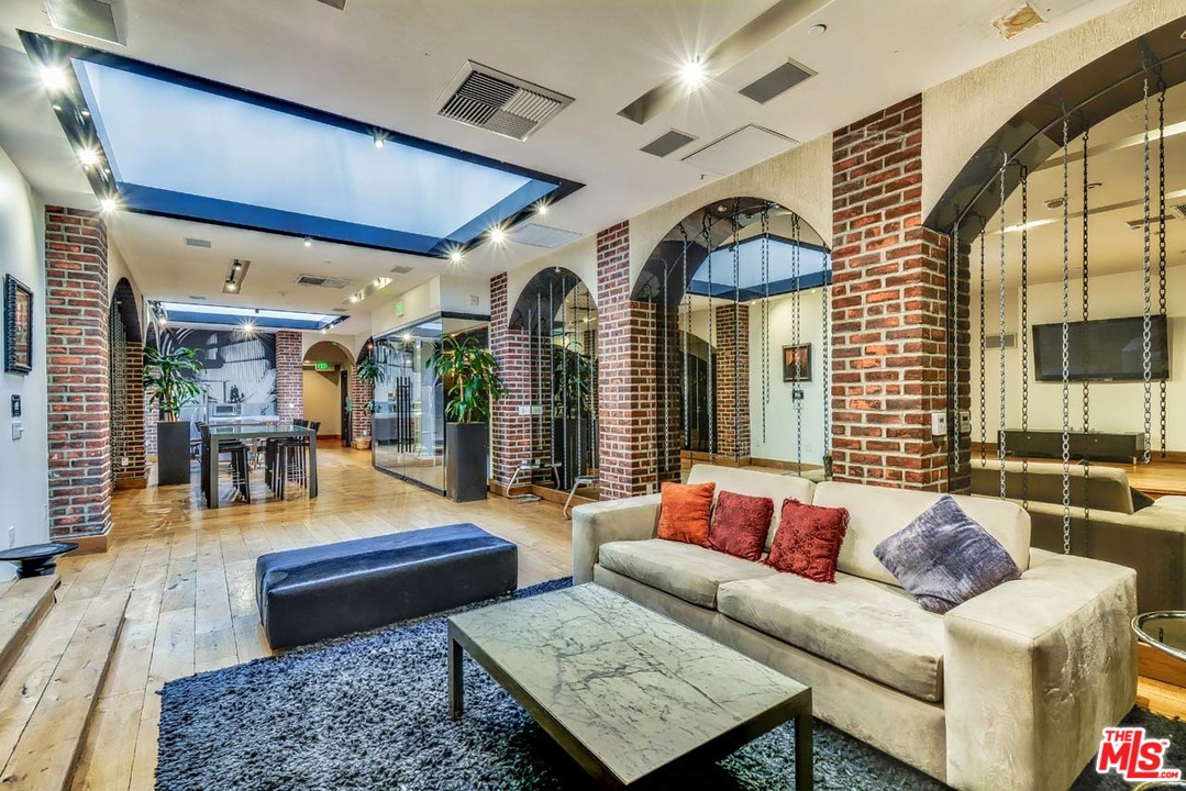 460 South Spring Street, Unit 1105 Los Angeles, CA 90013 - Photo 24 of 34 Gallery Image 24