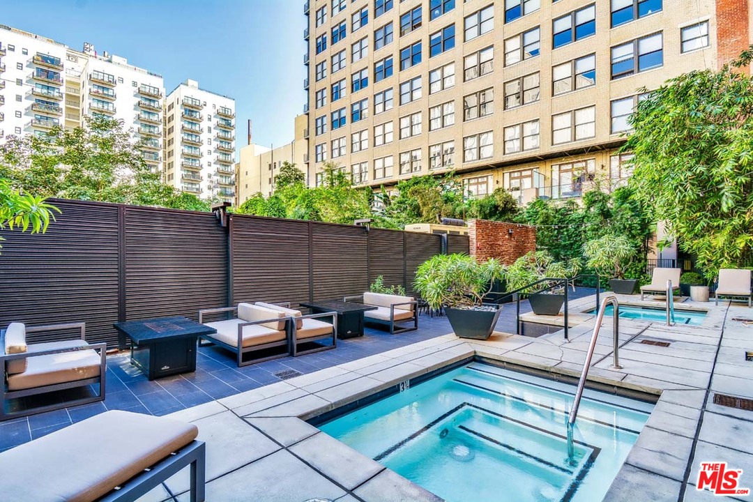 460 South Spring Street, Unit 1105 Los Angeles, CA 90013 - Photo 29 of 34 Gallery Image 29