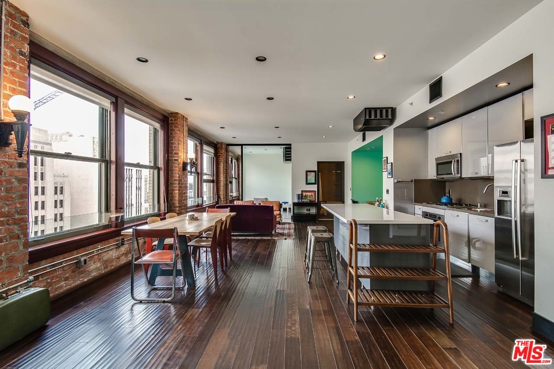 460 South Spring Street, Unit 1105 Los Angeles, CA 90013 - Photo 10 of 34 Gallery Image 10