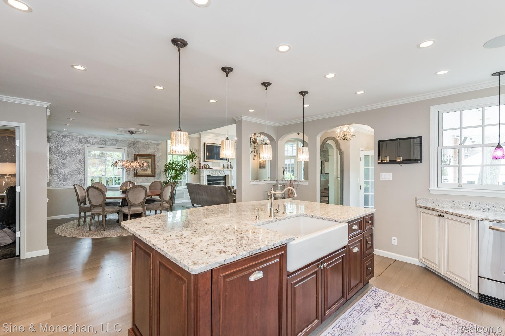 689 Fisher Road Grosse Pointe, MI 48230 - Photo 13 of 58 DSC_1891.jpg