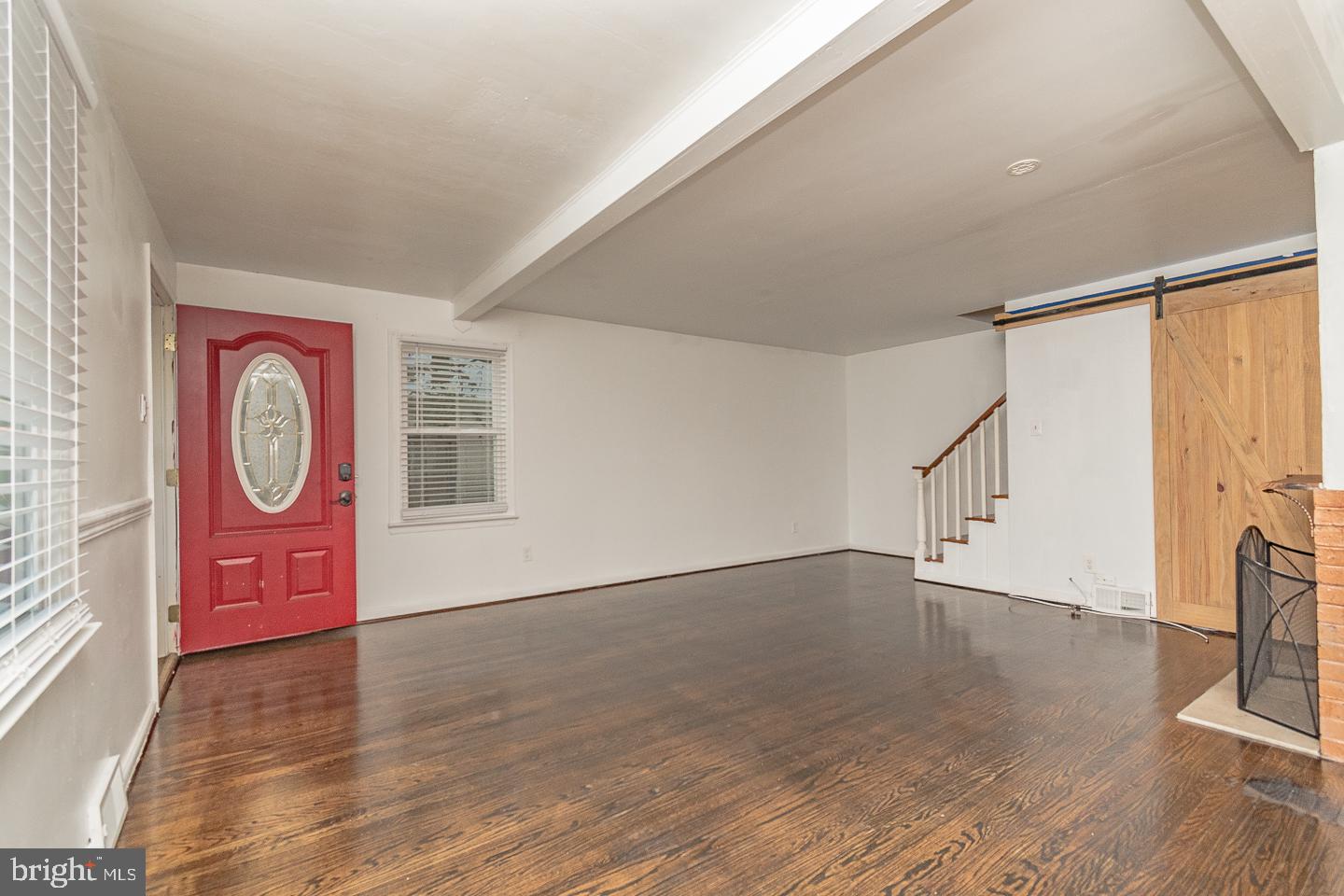 10168 Verree Road Philadelphia, PA 19116 - Photo 8 of 35 a view of an entryway with wooden floor