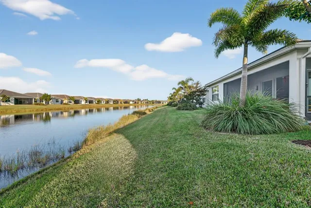 $453,500 | 13531 Southwest Indigo Inlet Lane, Port St. Lucie, FL 34987