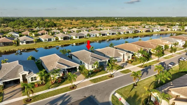 $453,500 | 13531 Southwest Indigo Inlet Lane, Port St. Lucie, FL 34987