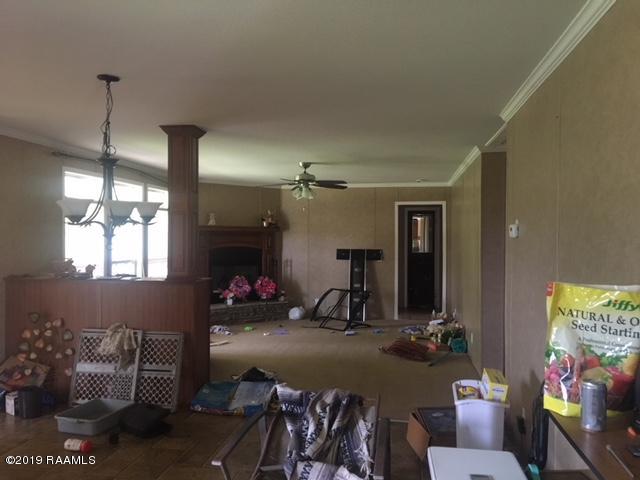 2280 Babineaux Road Jennings, LA 70546 - Photo 6 of 23 IMG_0011 (1)