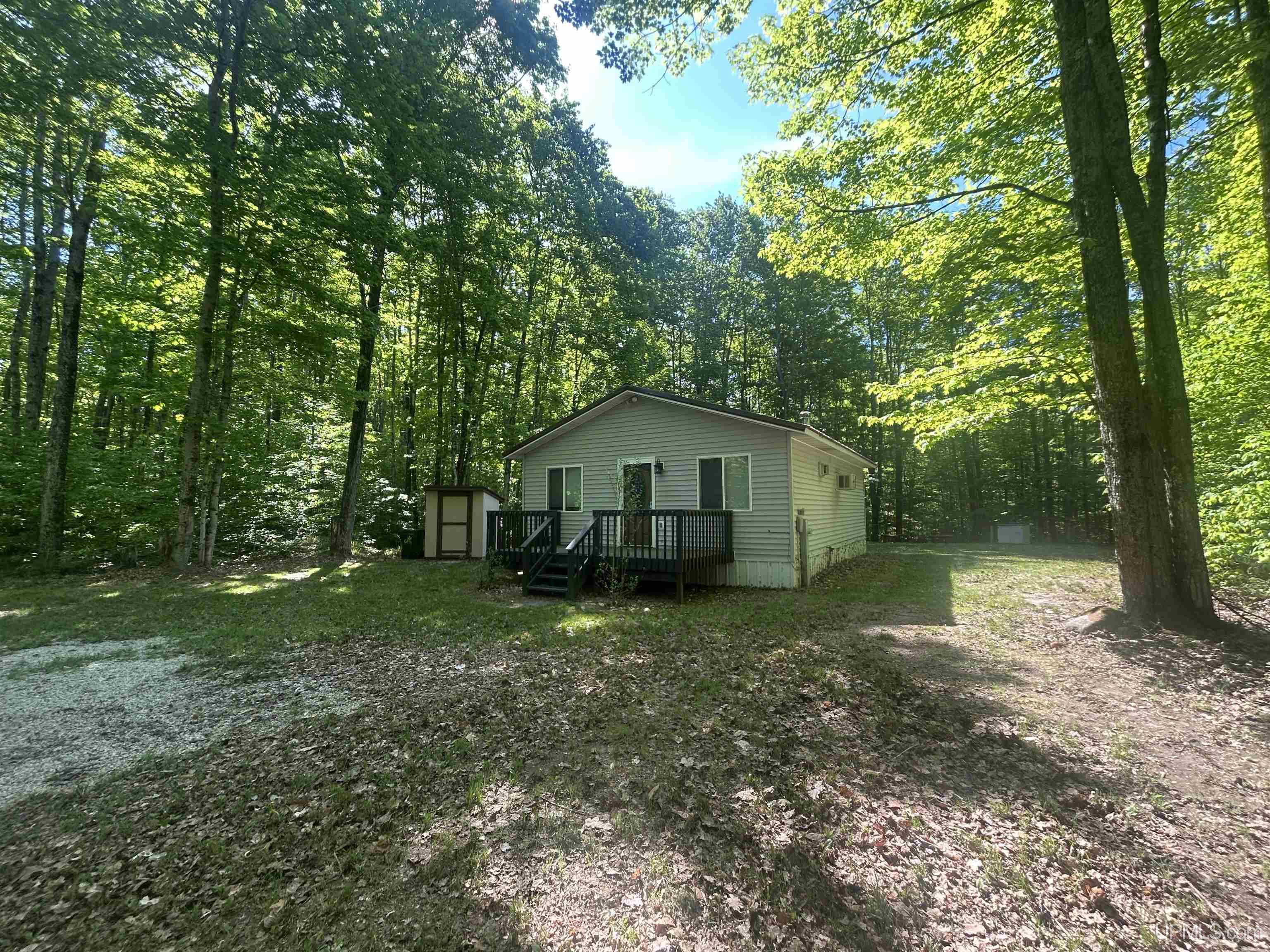 285 N Round Lake Road Wetmore, MI 49895 - Photo 17 of 28