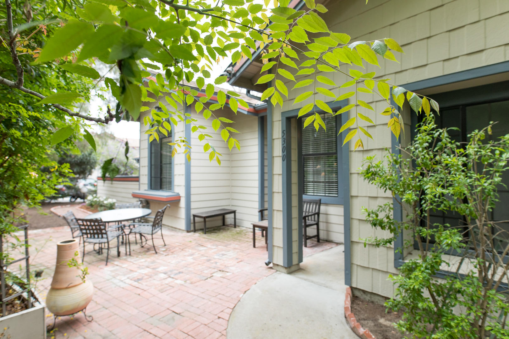 5300 Traci Drive Santa Barbara, CA 93111 - Photo 2 of 13 a view of a chairs and table in a patio
