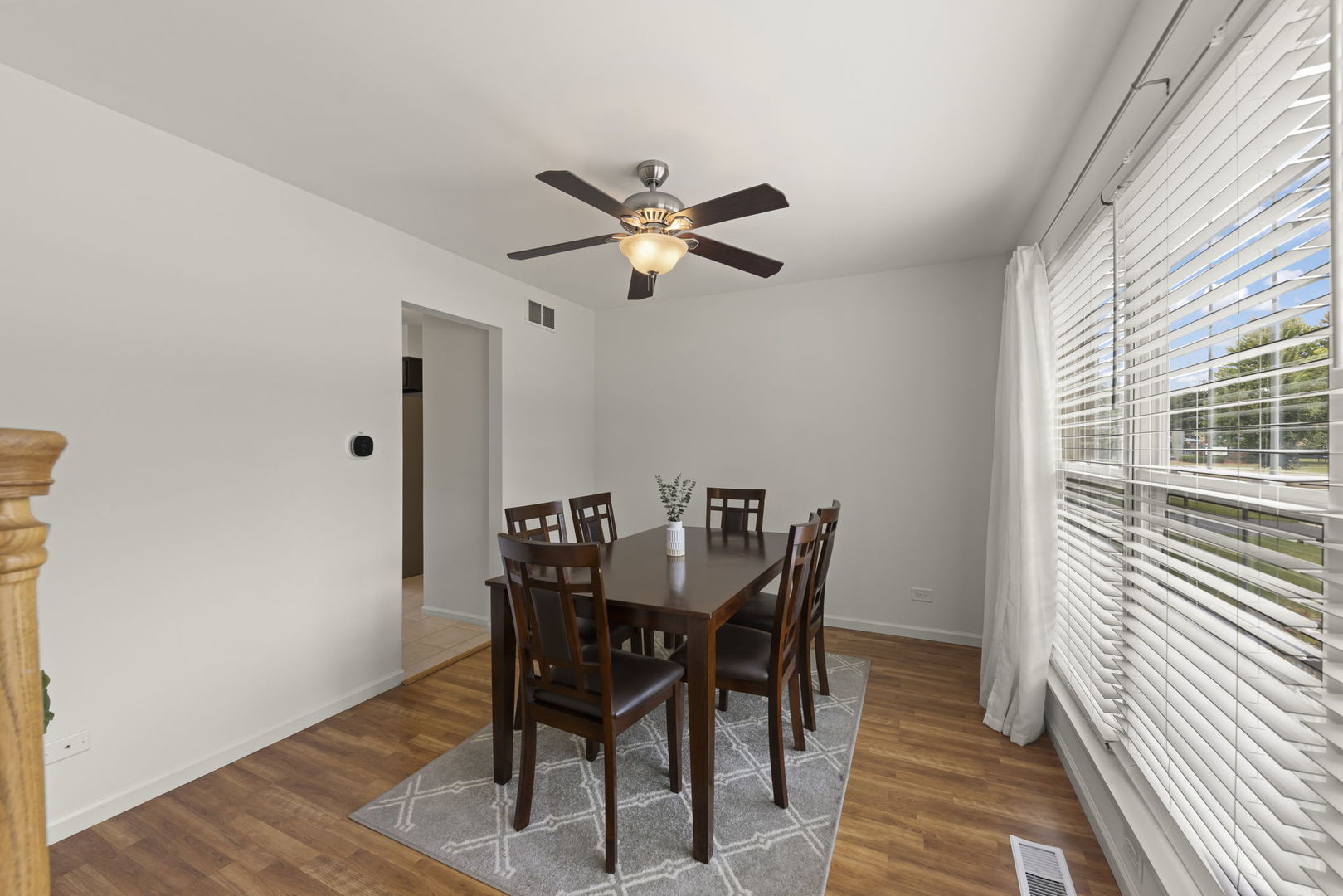 71 Cold Spring Court Aurora, IL 60506 - Photo 5 of 44 Gallery Image 5