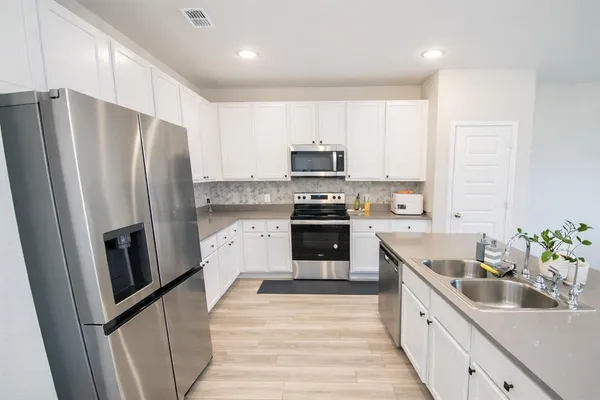 $2,650 | 7800 Gangway Drive, Fort Worth, TX 76179