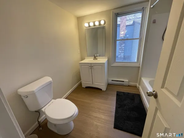 $259,900 | 4 Pleasant Street, East Windsor, CT 06088