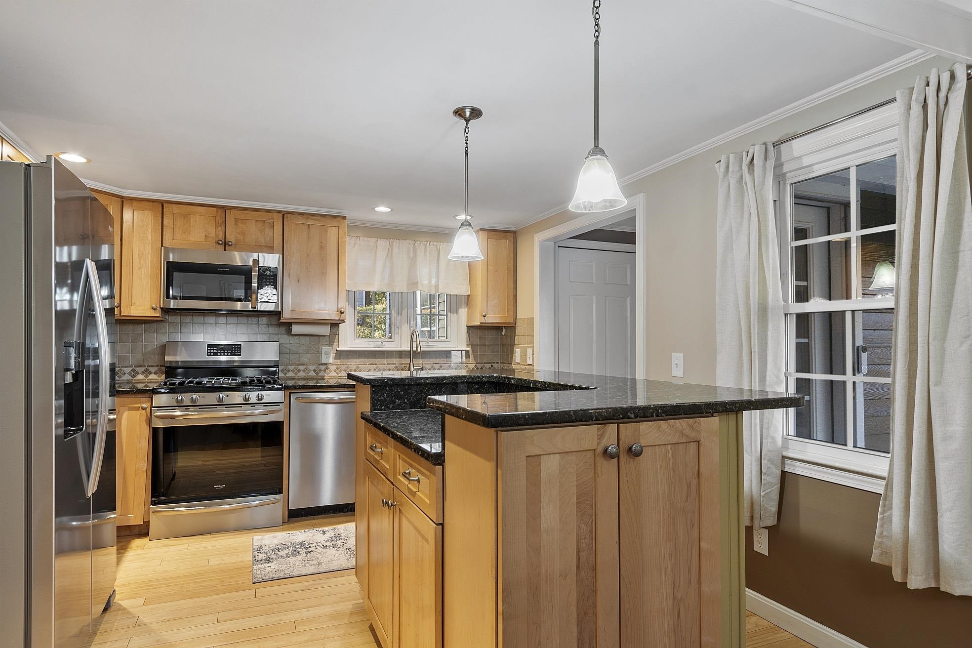 4 Bloody Brook Road Amherst, NH 03031 - Photo 10 of 38