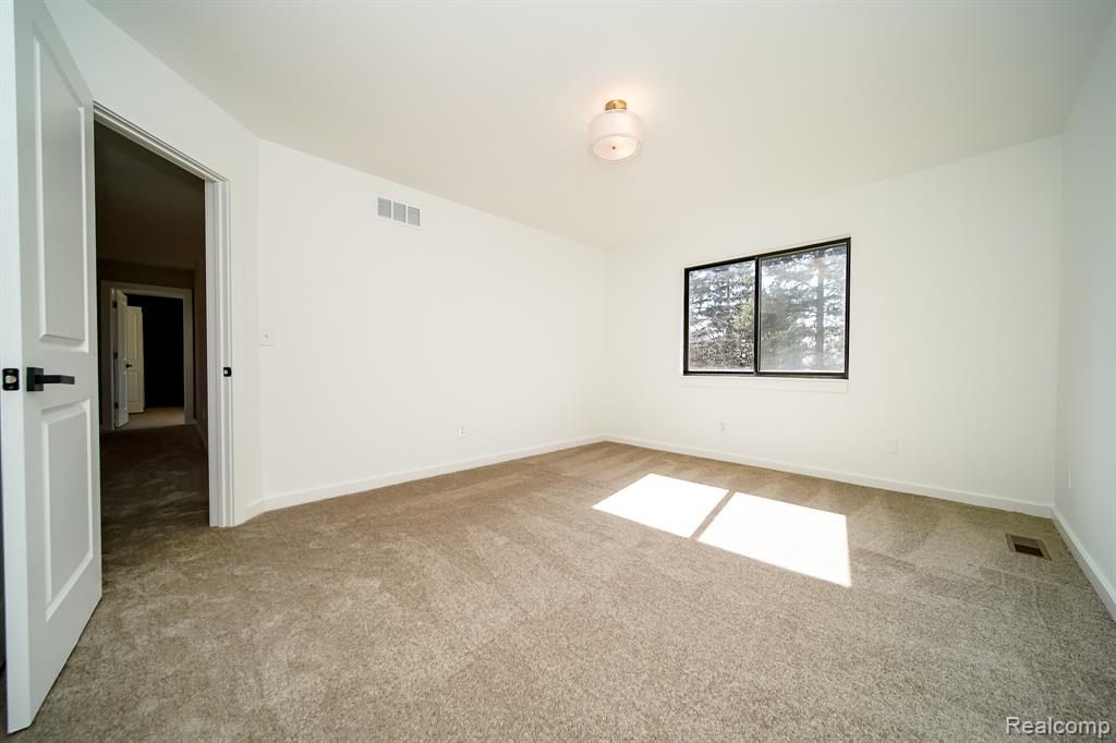 2729 Powderhorn Ridge Road Rochester, MI 48309 - Photo 79 of 95