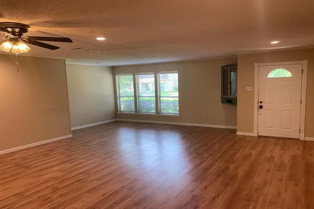 $2,950 | 3353 Dorado Beach Drive, Farmers Branch, TX 75234