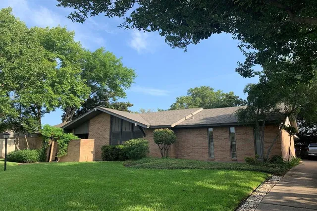 $2,950 | 3353 Dorado Beach Drive, Farmers Branch, TX 75234