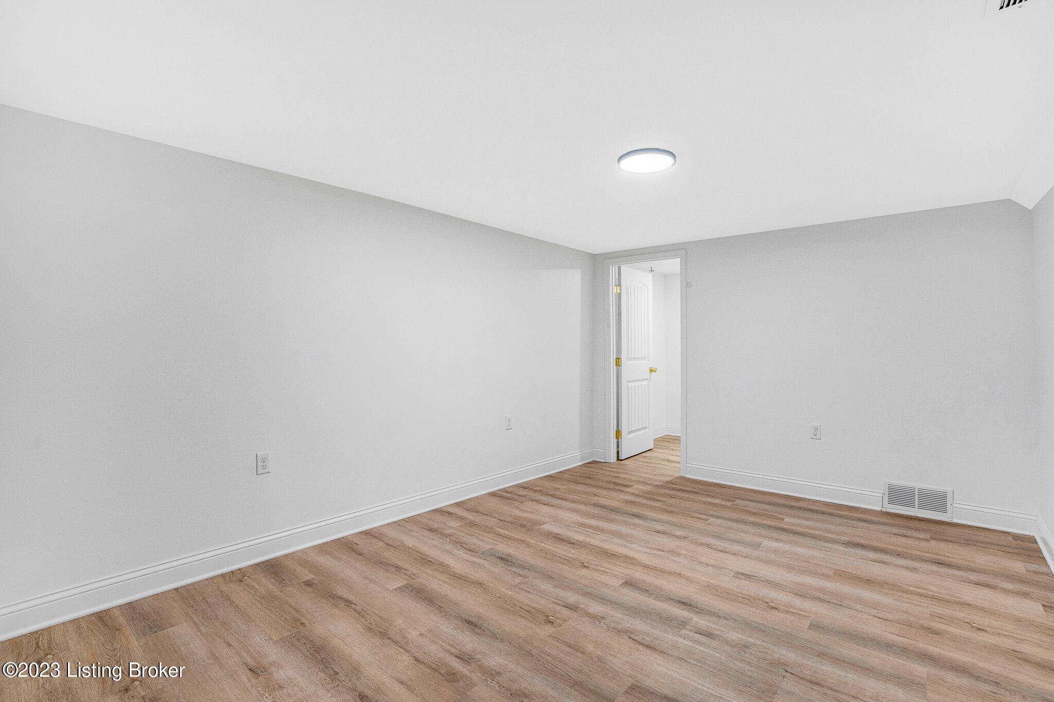726 Indian Ridge Road Louisville, KY 40207 - Photo 37 of 50 Bonus room in basement with closet