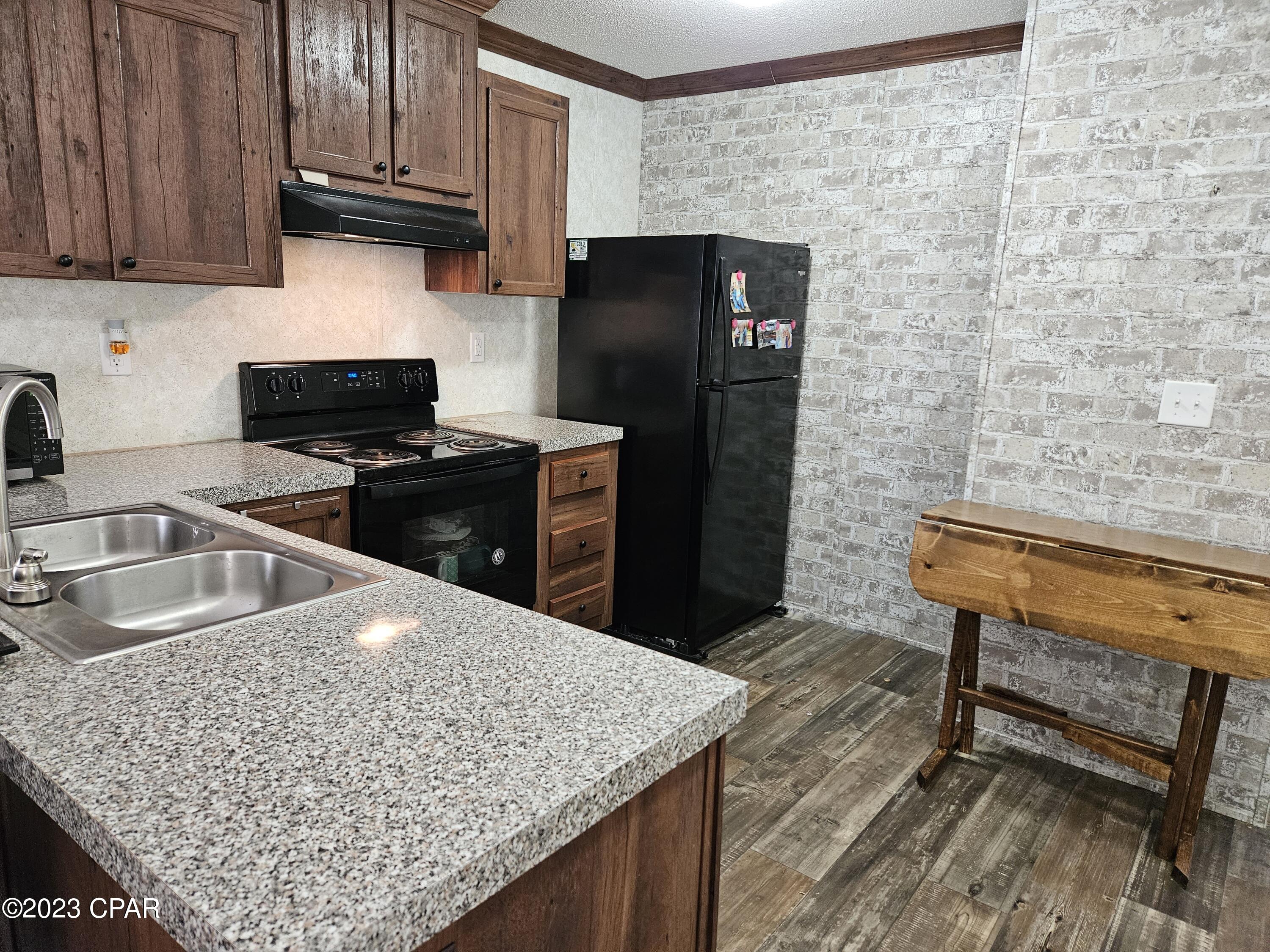 3377 Lucas Lake Road Chipley, FL 32428 - Photo 3 of 17