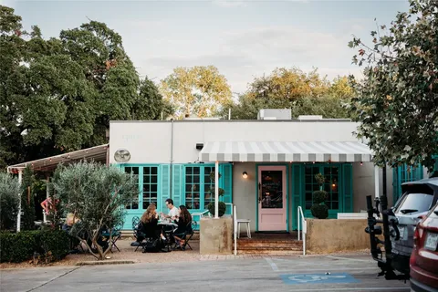 $815,667 | 2707 Dulce Lane, Unit 7, Austin, TX 78704