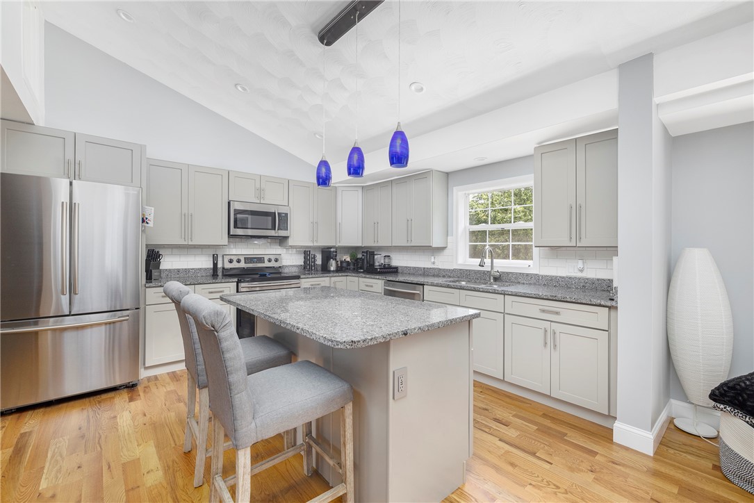 7 Hollow Road North Smithfield, RI 02896 - Photo 15 of 43 Gallery Image 15