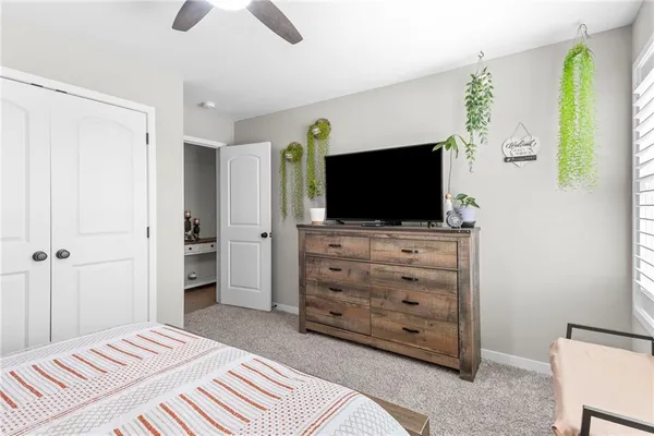 $430,000 | 1404 Northwest Maple Drive, Grain Valley, MO 64029