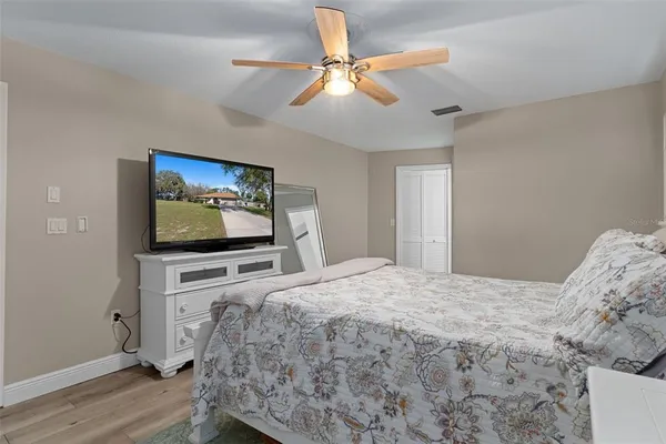 $375,000 | 7851 Floral Drive, Weeki Wachee, FL 34607