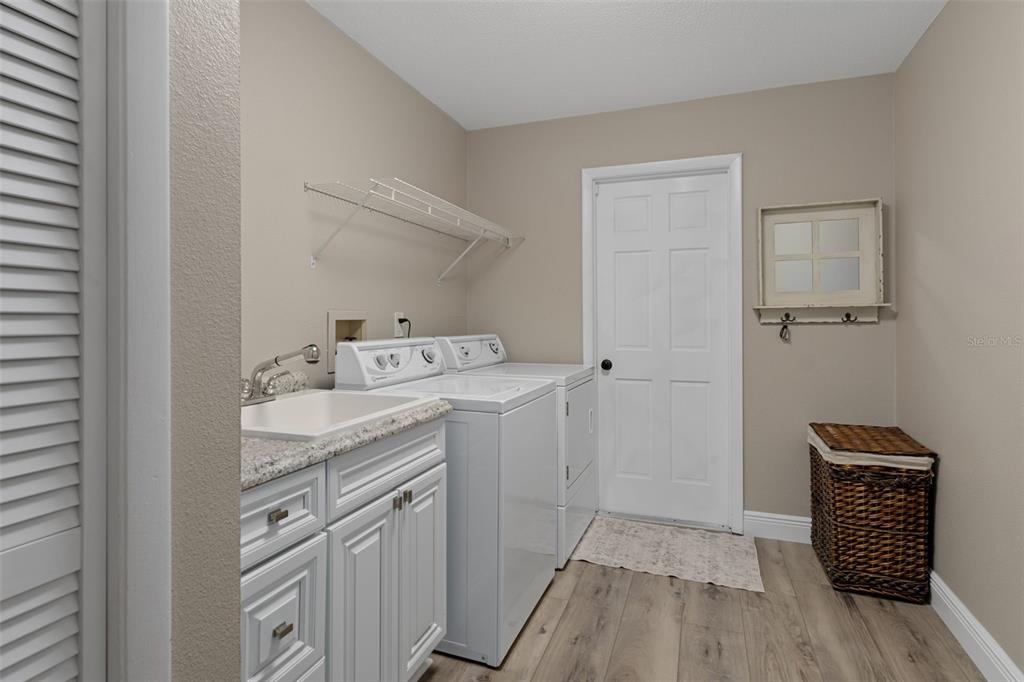 7851 Floral Drive Weeki Wachee, FL 34607 - Photo 34 of 44