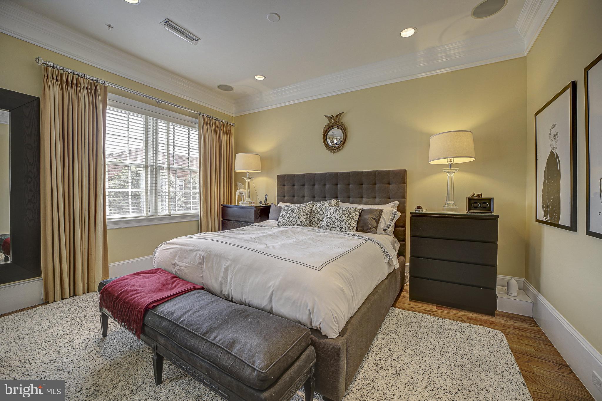 3528 Reservoir Road Northwest Washington, DC 20007 - Photo 16 of 32