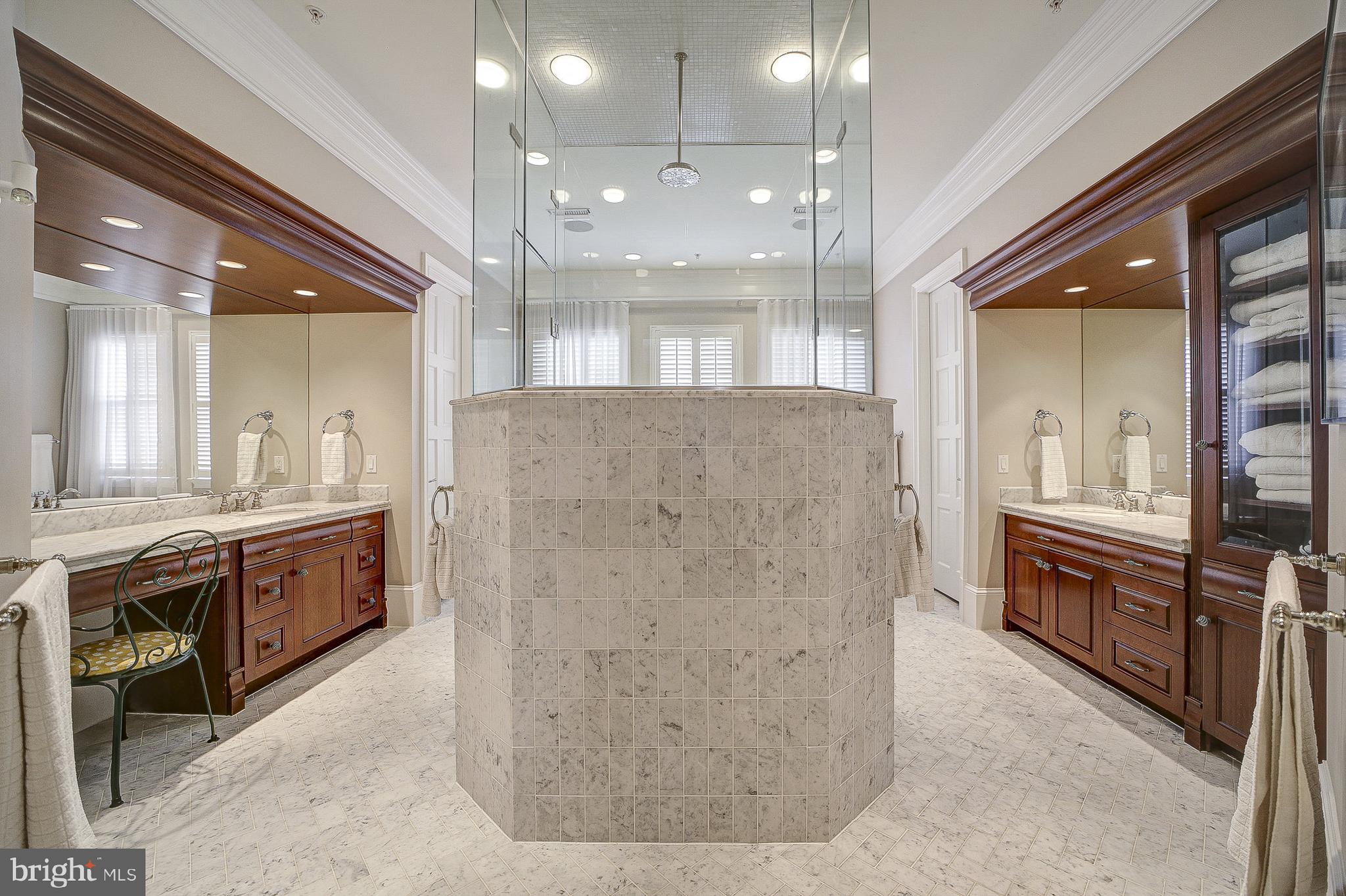 3528 Reservoir Road Northwest Washington, DC 20007 - Photo 20 of 32 Steam Shower