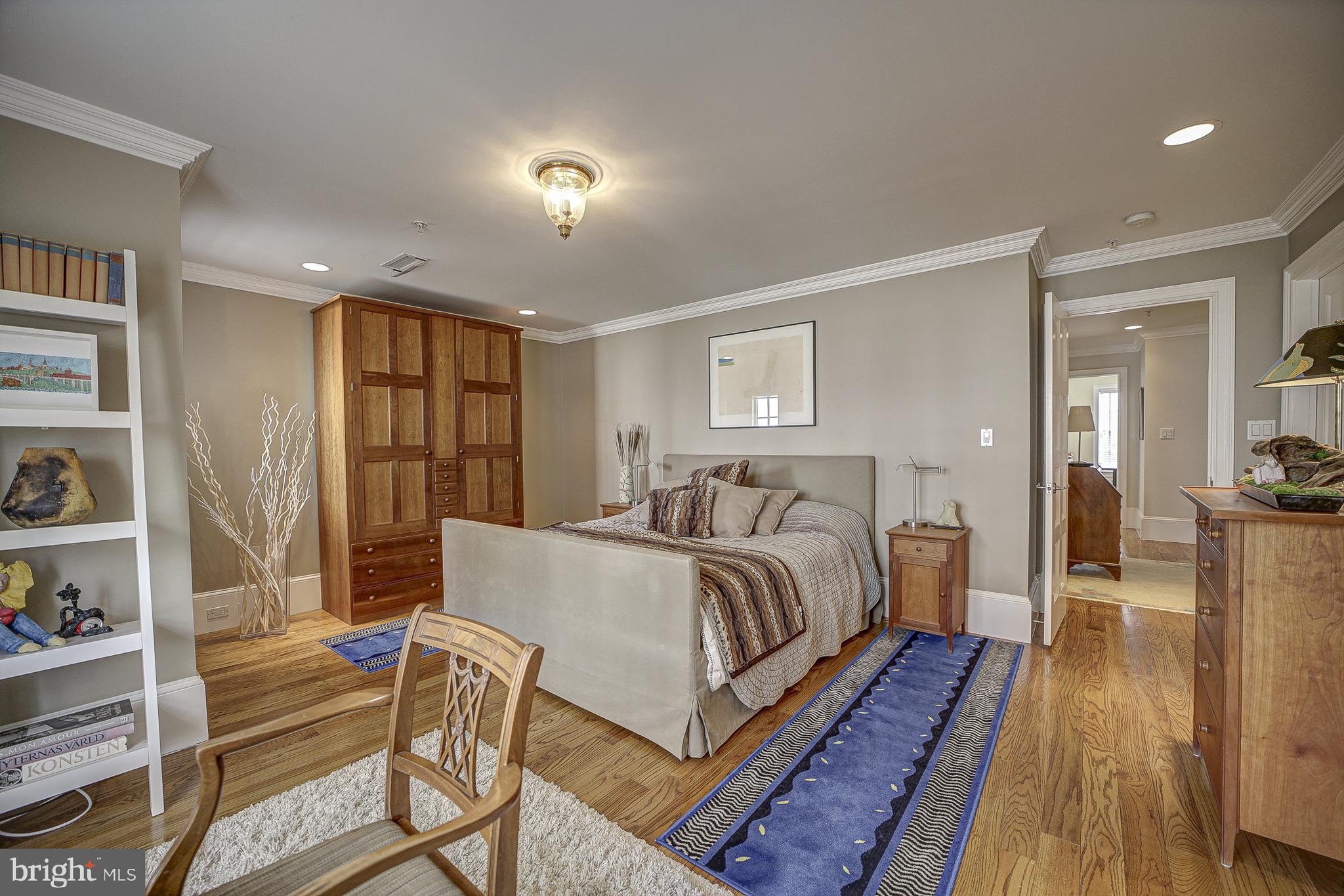 3528 Reservoir Road Northwest Washington, DC 20007 - Photo 22 of 32 En Suite Bedroom