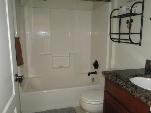 3068 West Cook Road Grand Blanc, MI 48439 - Photo 10 of 20