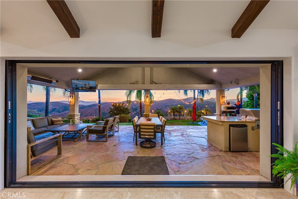 343 Bell Cyn Road Bell Canyon, CA 91307 - Photo 9 of 75 Gallery Image 9