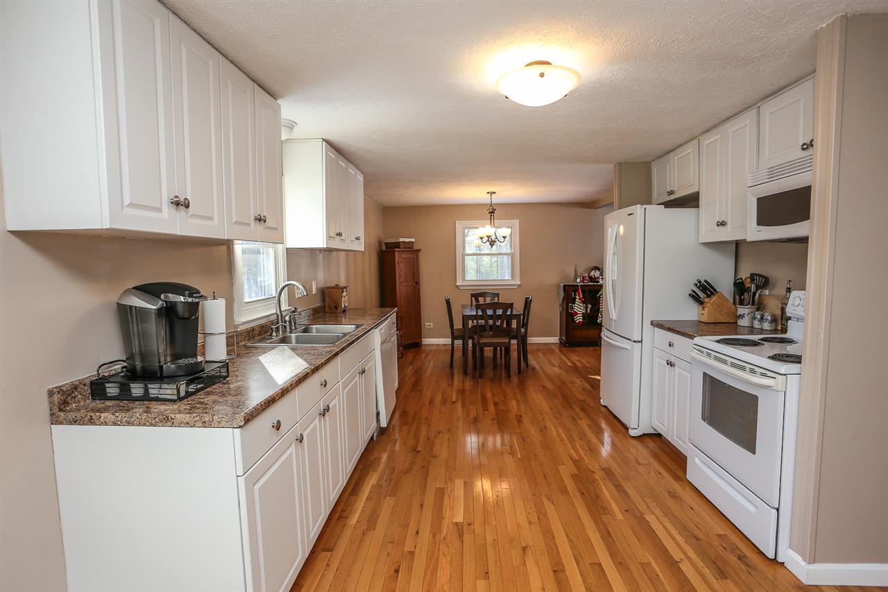 35 Marblehead Road Windham, NH 03087 - Photo 11 of 24
