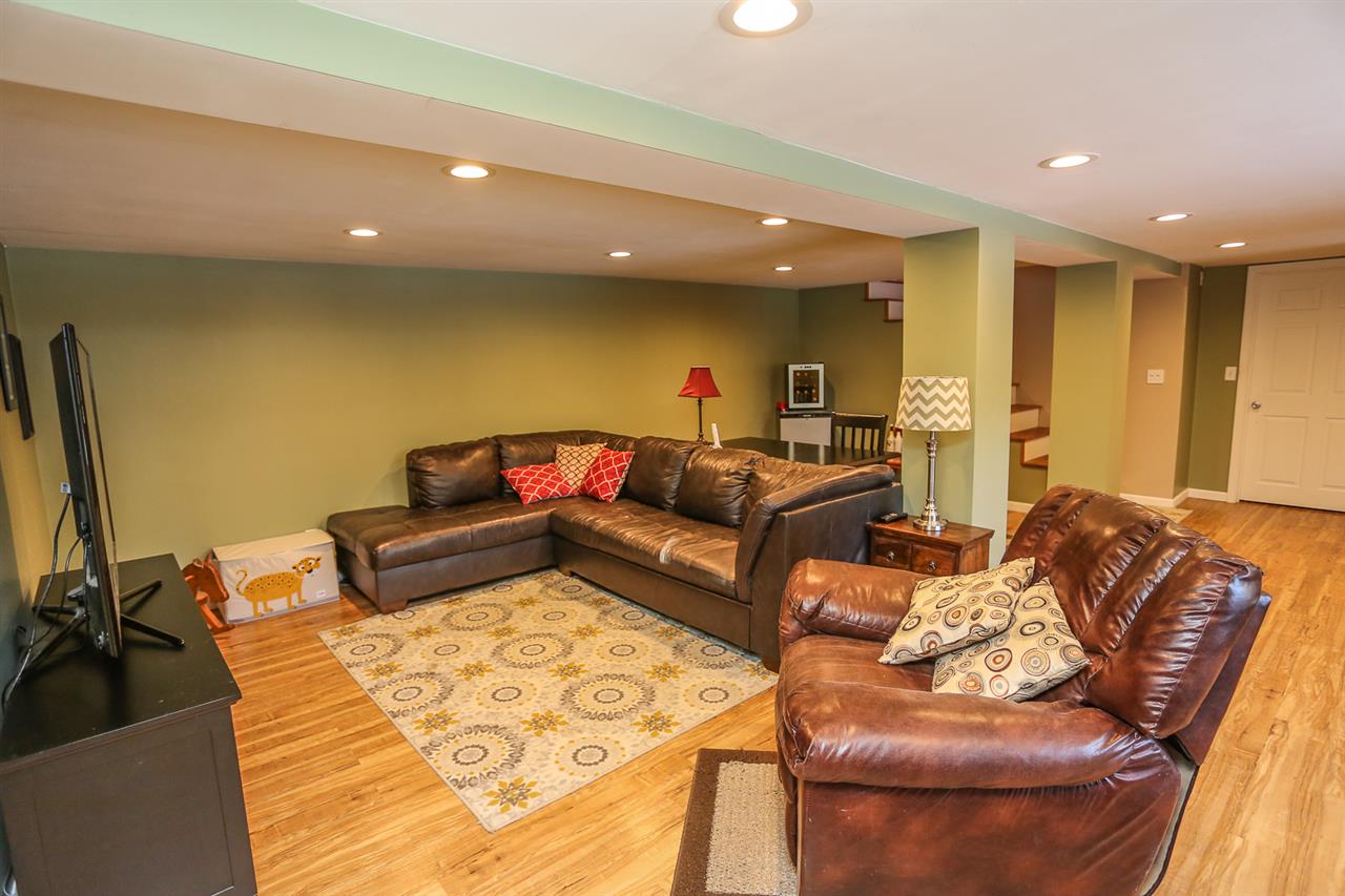 35 Marblehead Road Windham, NH 03087 - Photo 20 of 24