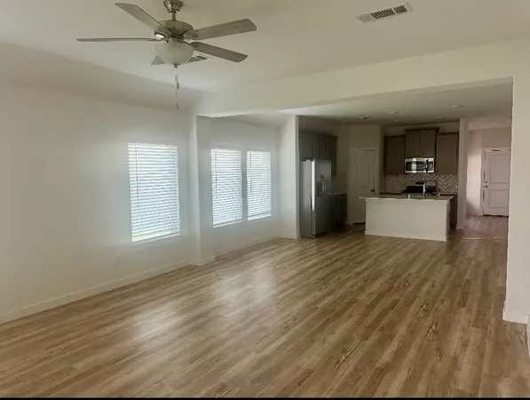 $2,100 | 19192 Cedar Lennox Circle, Magnolia, TX 77355