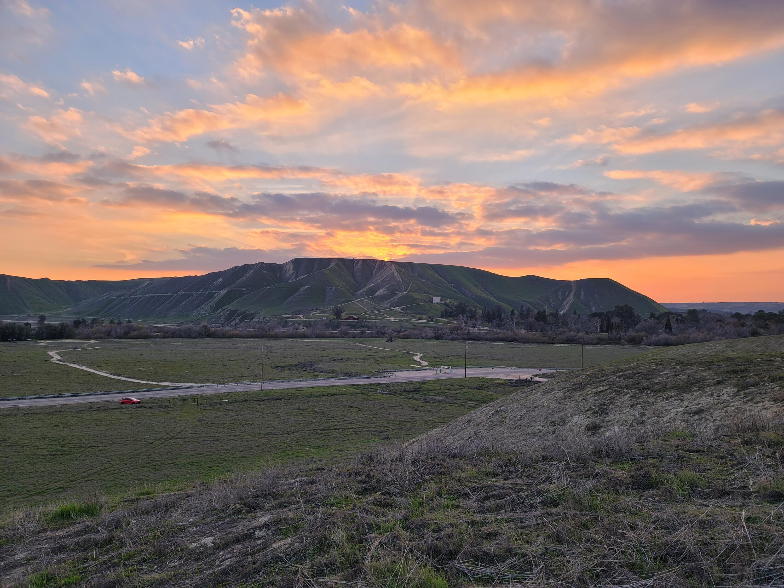 Round Mountain Road Bakersfield, CA 93308 - Photo 2 of 31 a view of outdoor space and mountain view