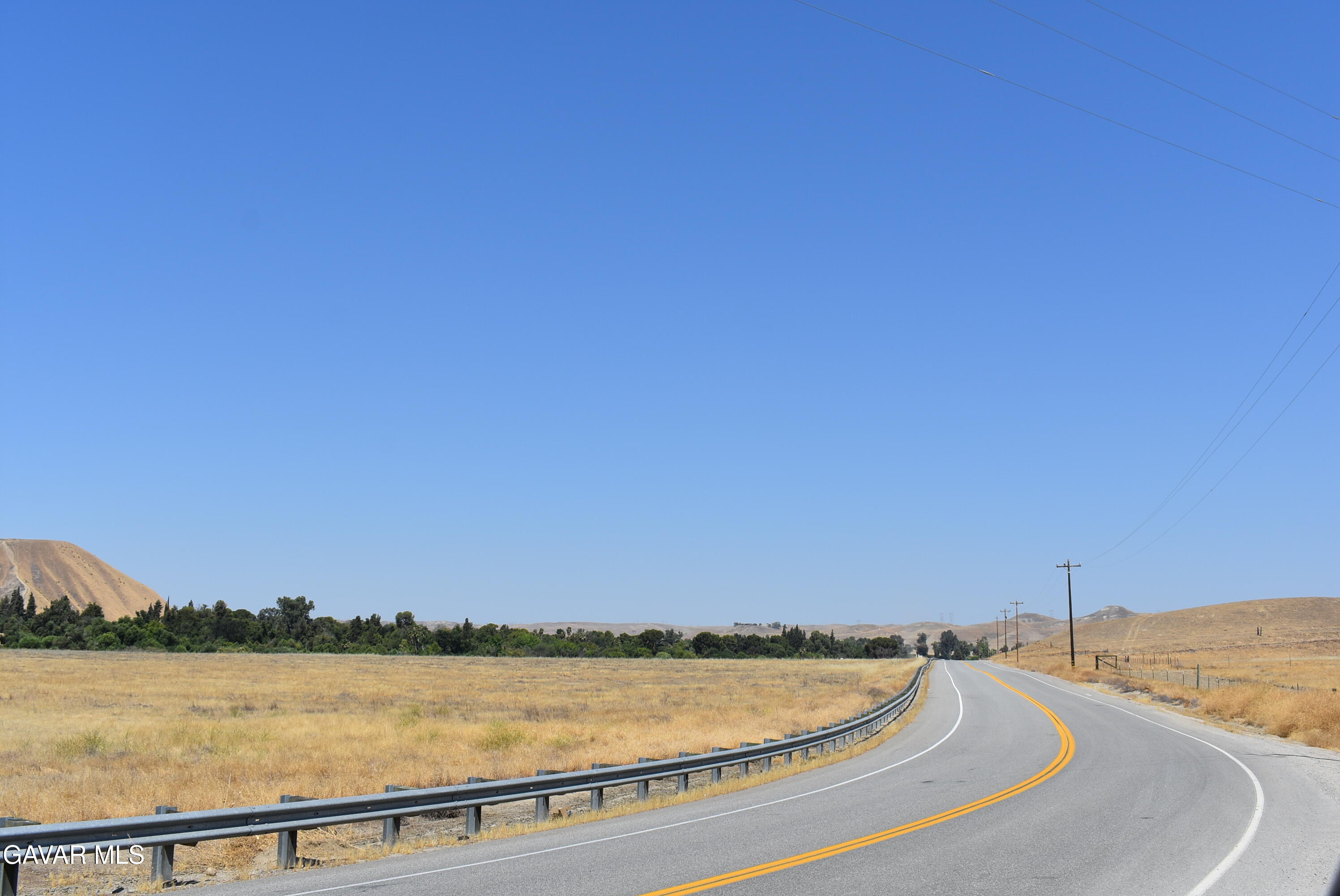 Round Mountain Road Bakersfield, CA 93308 - Photo 24 of 31 a view of an ocean and city