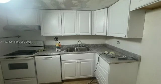 $1,550 | 3720 Inverrary Drive, Unit 1S, Lauderhill, FL 33319